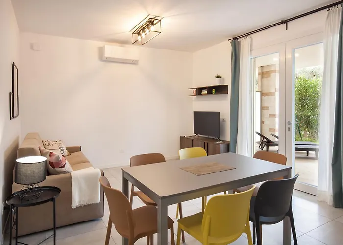 Manzoni 3 Apartament